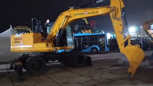 Location de pelleteuse pelle engin 220 بوكله حفارة للإيجار