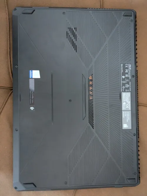 ASUS Tuf Gaming Ryzen 7 3750H 16G 512 SSD GTX 1660Ti 17.3" FHD