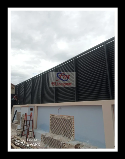 Brise vue, brise soleil, séparation aluminium. Jalousie. Piscine
