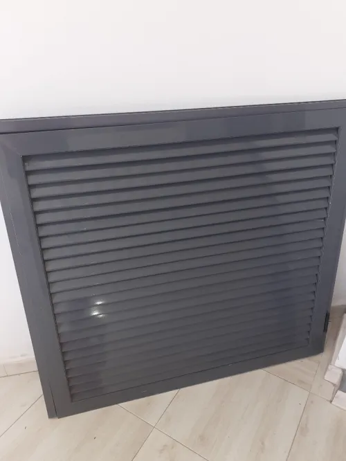 Aluminium TPR. Strugal Meta50. Hps porte.  fenêtre