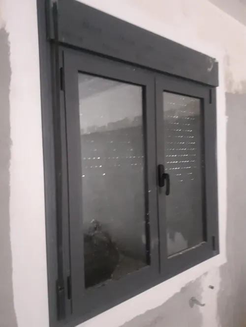 Aluminium TPR. Strugal Meta50. Hps porte.  fenêtre