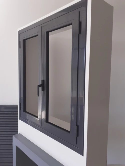 Aluminium TPR. Strugal Meta50. Hps porte.  fenêtre
