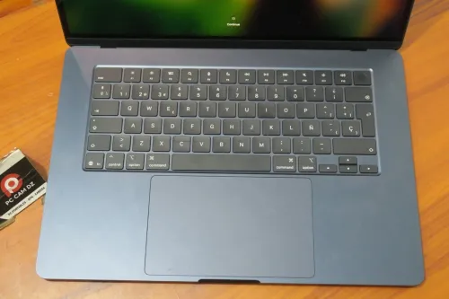 Macbook air 2025