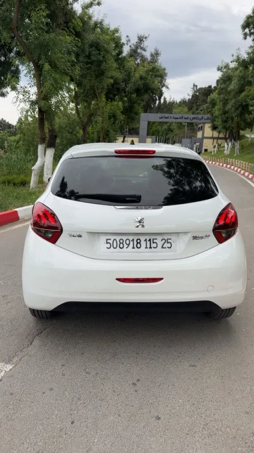 Peugeot 208 2015 Active Facelift