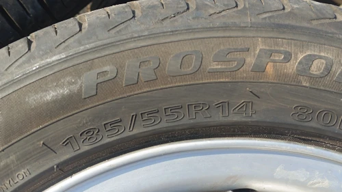 4 roues Volkswagen polo jantes alu pneus neufs