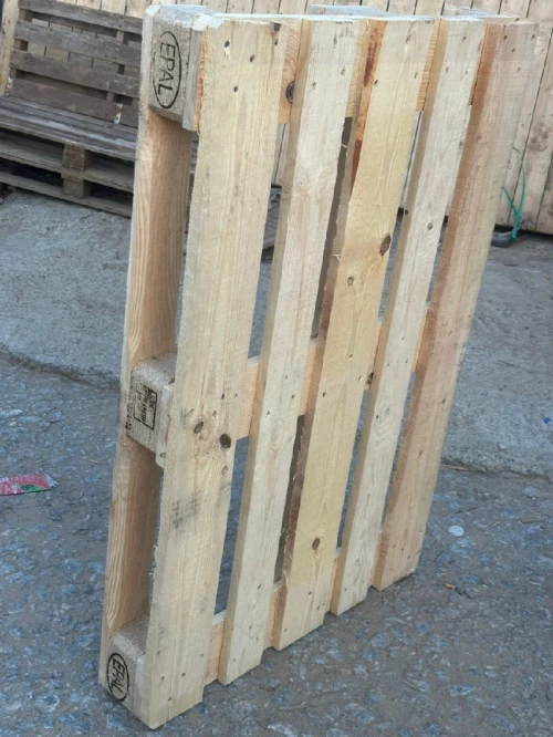 Fabrication palette bois et plastique