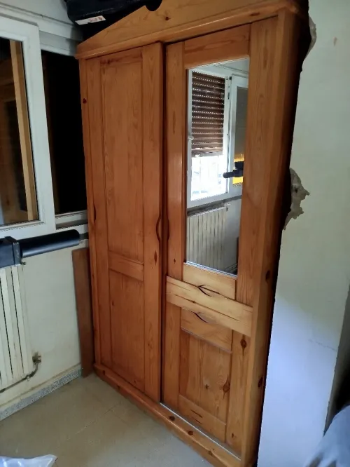 Armoire en bois