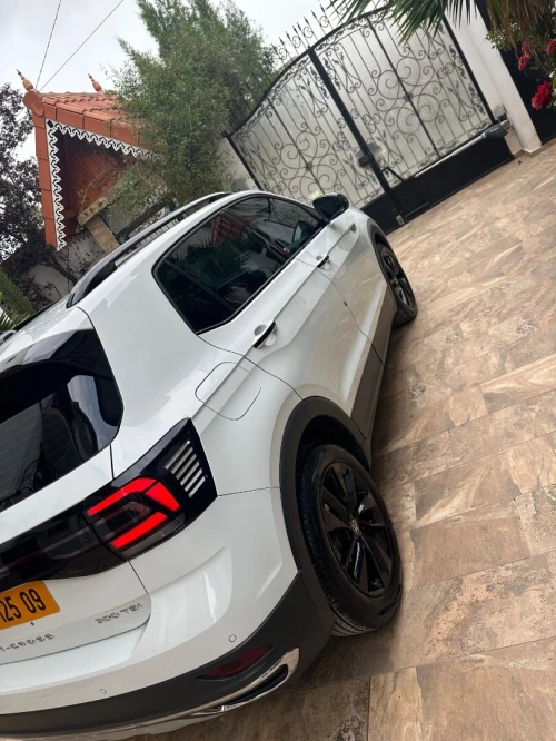 Volkswagen T-Cross 2025 Beats