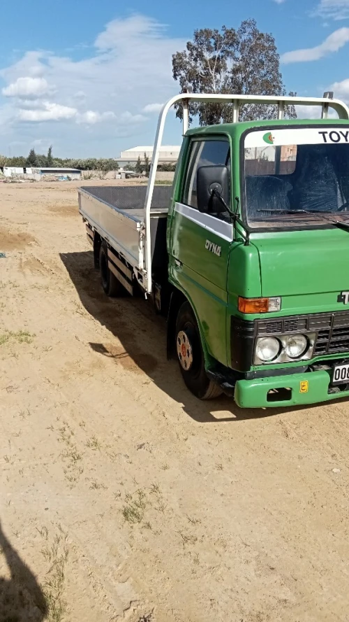 Toyota B30 1984