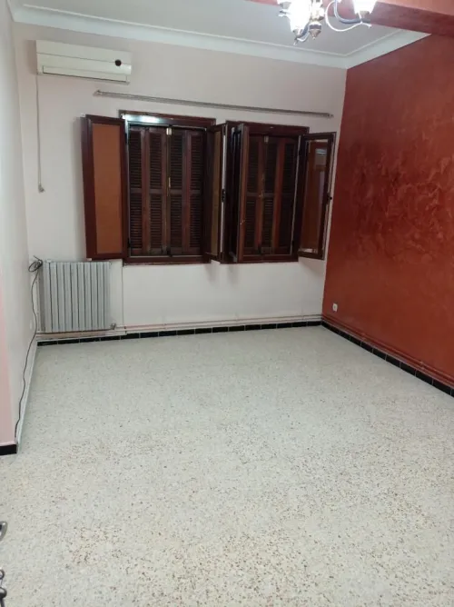 Location Appartement Niveau de villa F5 Alger Ain naadja