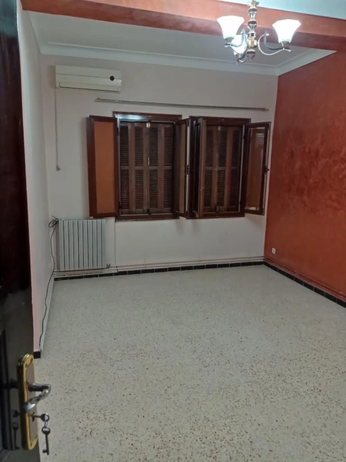 Vente Appartement Niveau de villa F5 Alger Ain naadja