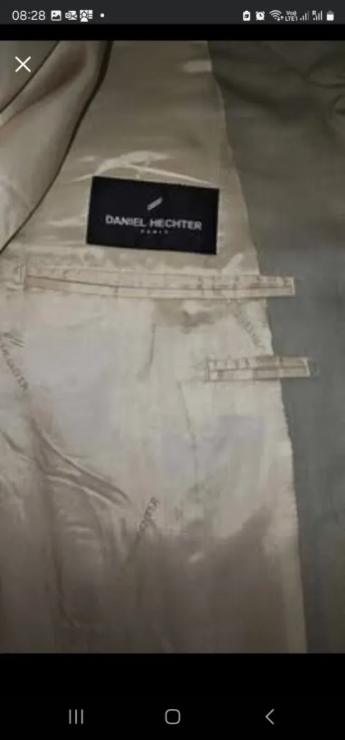 Costume daniel eichter importation Dubai