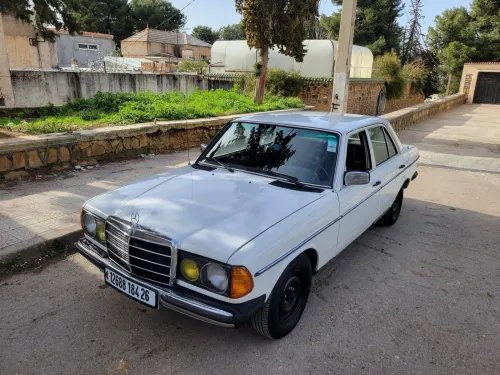 Mercedes W123 1984 300D