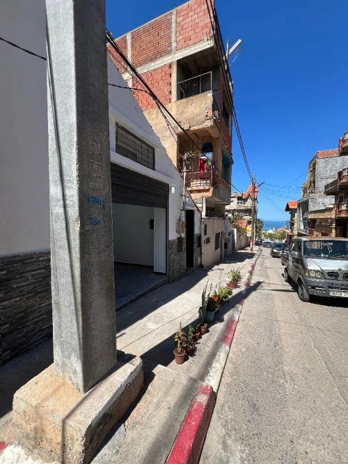 Location Local Tipaza Khemisti