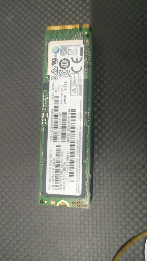 Disque dur ssd nvme Samsung 512gb 6gb speed et 32gb speed 