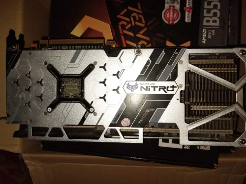Amd rx5700xt sapphire nitro + 8gb trio