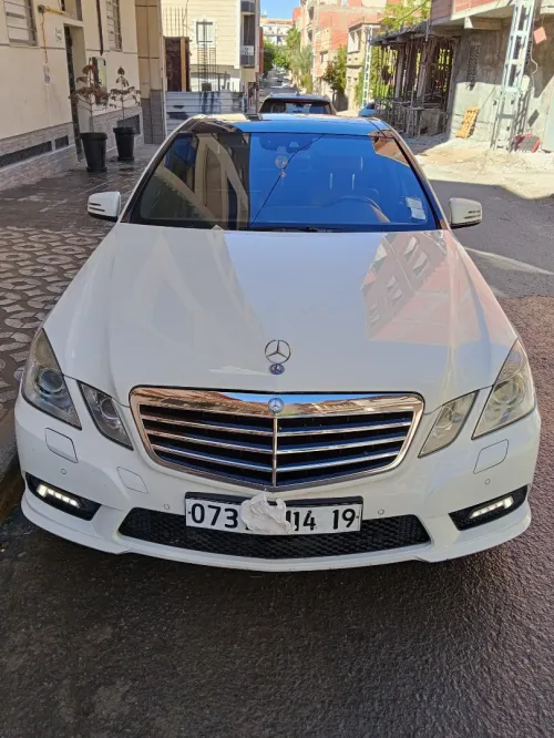 Mercedes Classe E 2014 AVANTGARDE Pack AMG