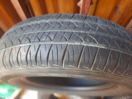 4 عجلات سيارة اتوس