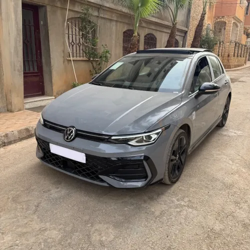 Volkswagen Golf 8 2025 R-Line