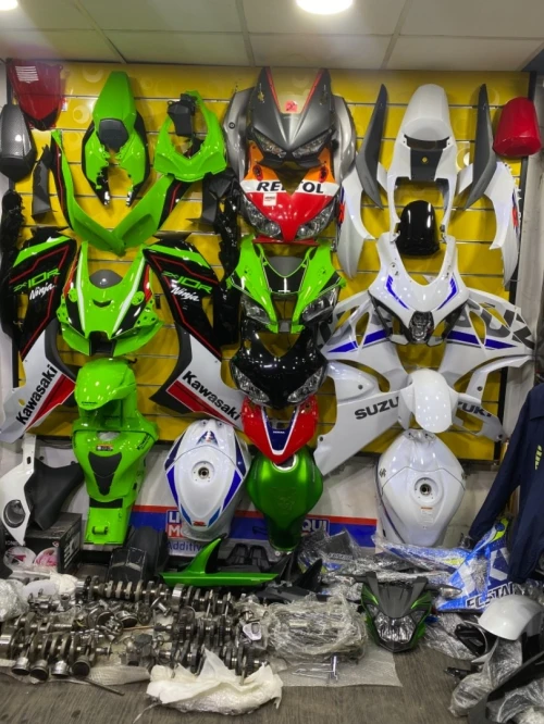 Pièce Honda Suzuki KAWASAKI yamaha bmw 