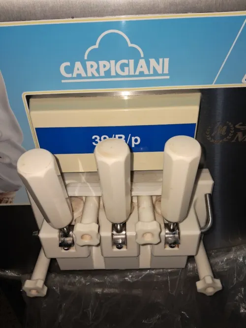 Machine a glace carpigiani