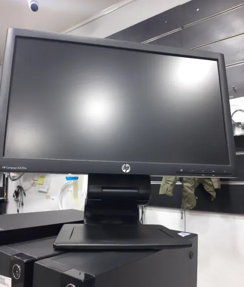 des ecrans HP ROTATIF ORIGINAL 20" venu de france