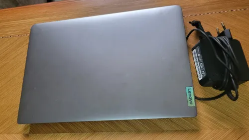 Lenovo IdeaPad 3  ssd i3
