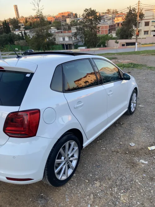 Volkswagen Polo 2016 Akara
