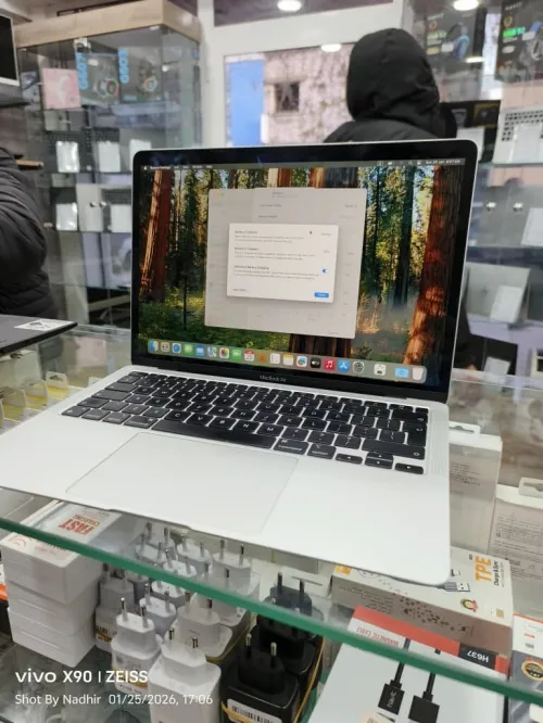 macbook air 2020