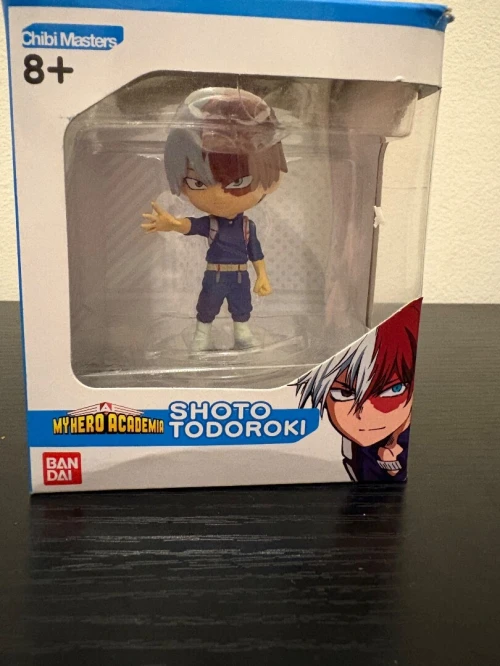 Figurine Naruto et sasuke de (NARUTO) et Shoto.