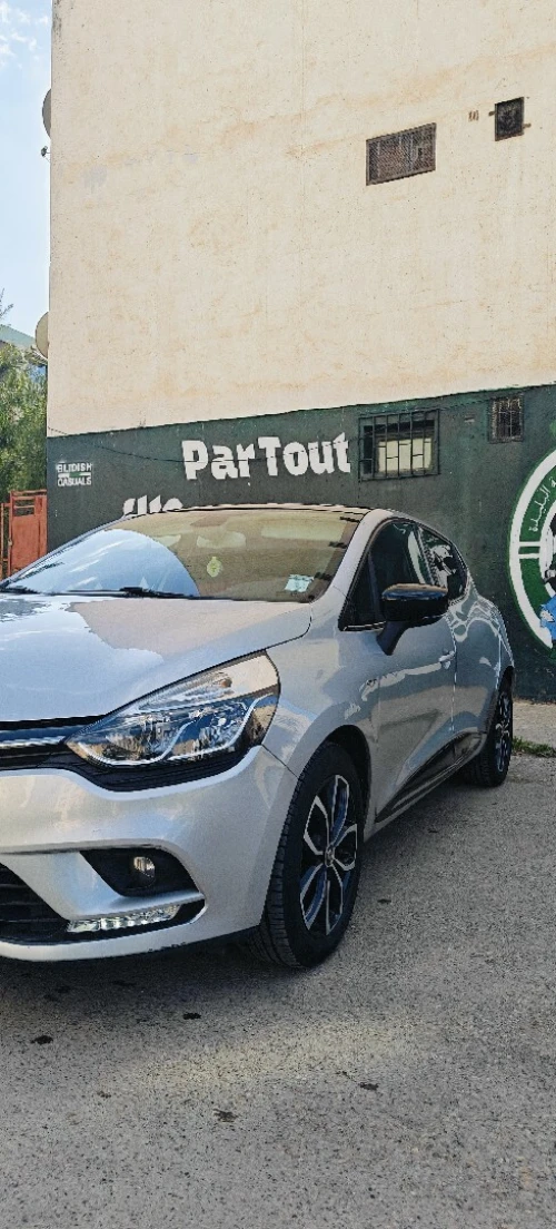 Renault Clio 4 2019 Limited 2