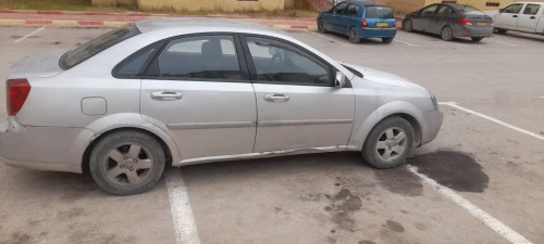 Chevrolet Optra 4 portes 2010 