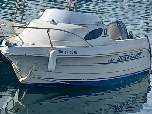 Bateaux Quick silver