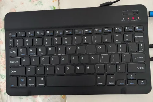 Clavier bluetooth pour les tablettes et les téléphones