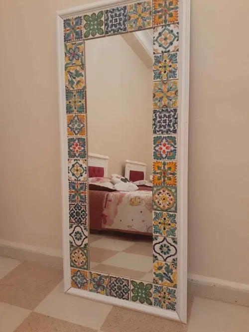 Miroir décoratif avec mosaïque