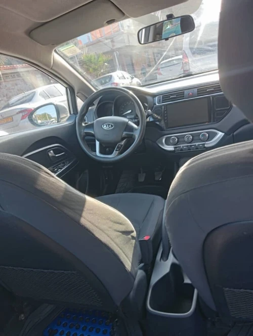 Kia Rio 5 portes 2015 Pop Facelift 