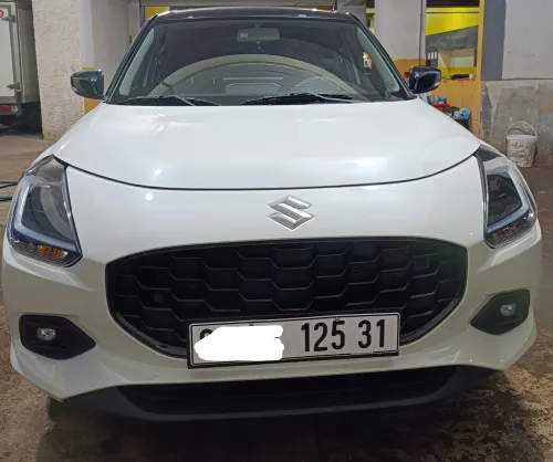 Suzuki Swift 2025 2 tone