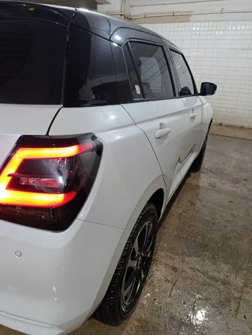 Suzuki Swift 2025 2 tone