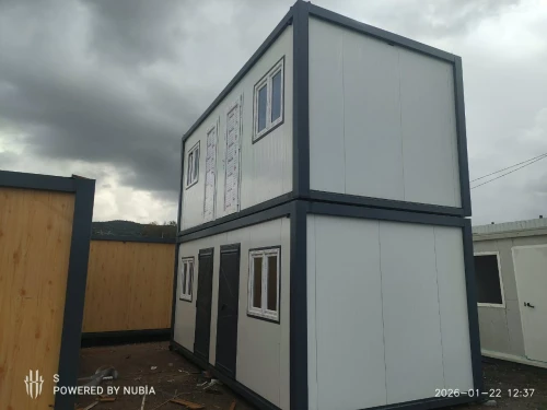 Chalet Cabine préfabriqués 3/6 séparée disponible