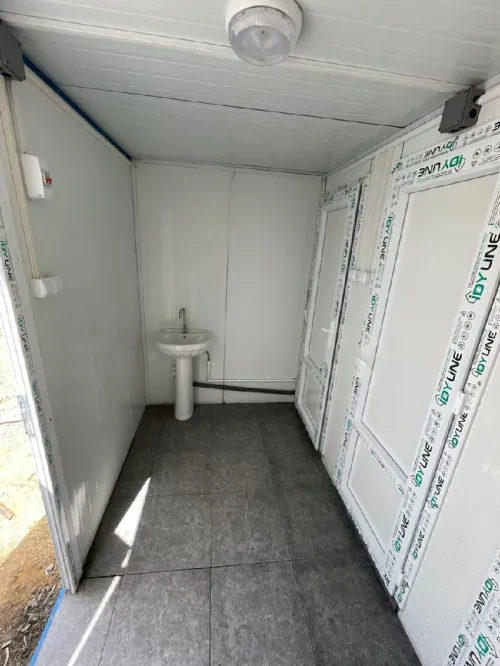 Cabine sanitaires 3/6 6 wc