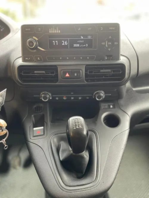 Peugeot Partner 2021 k9