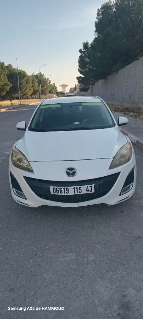 Mazda 3 3 box 2015 