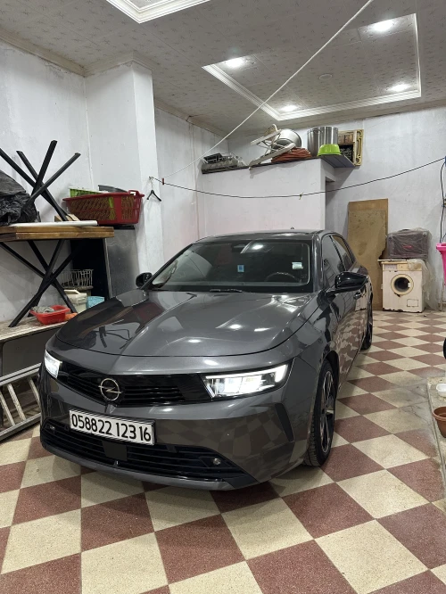 Opel Astra 2023 