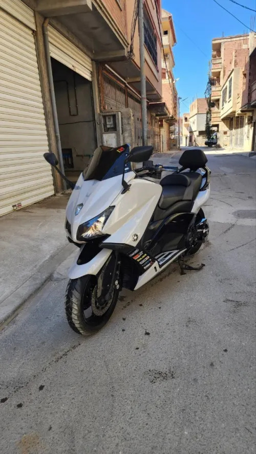 Yamaha T max 530 2015