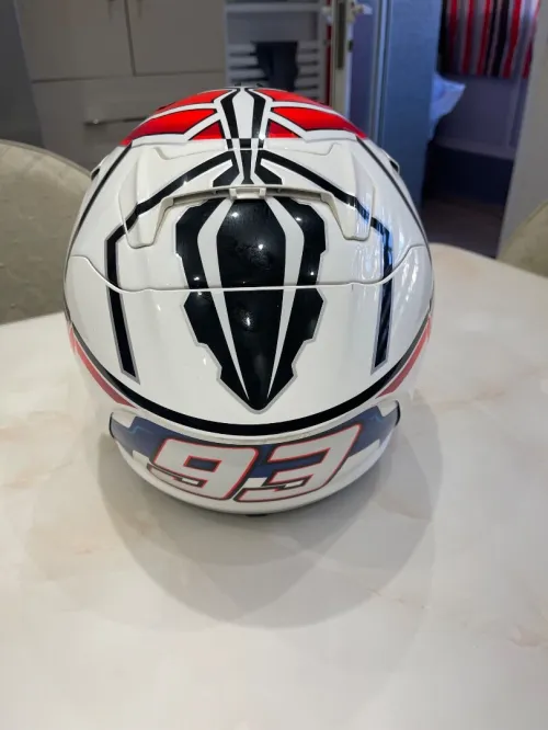 Casque shoei original avec un prix introuvable