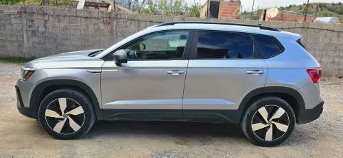 Volkswagen Taos 2024 SEL