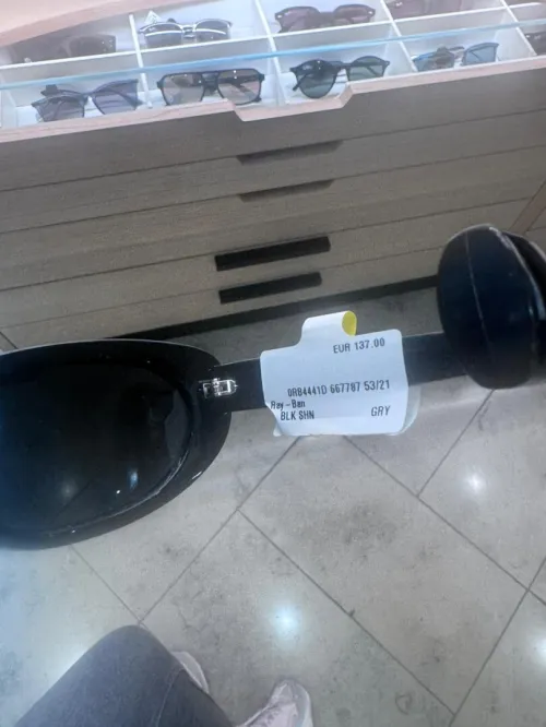 Ray Ban model 4441D