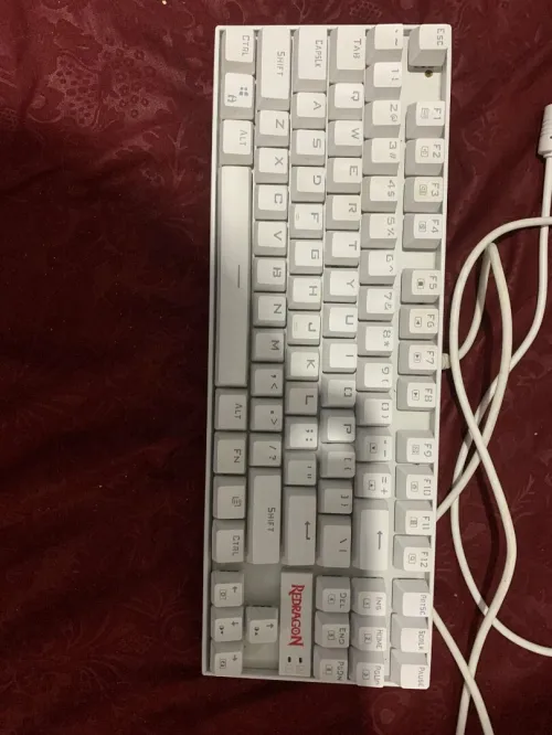 Clavier etat 10/10 | redragon kumura whote edition tkl