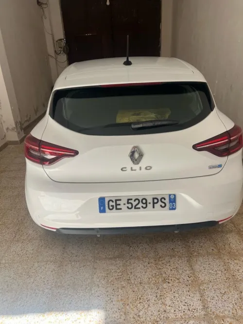 Renault Clio 5 hybride 2022 Busness