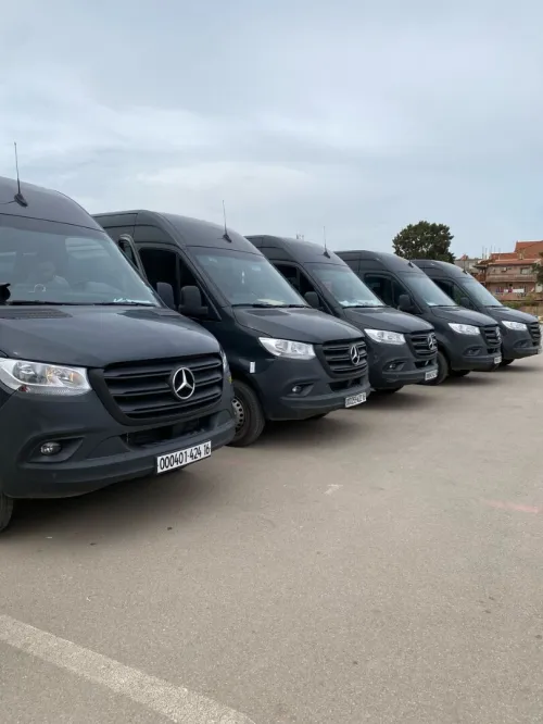 LOCATION DE BUS MERCEDES TOUR TRANSIT